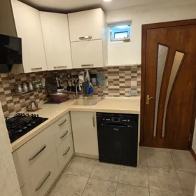 In Baku 95.0 m² apartment is for rent - Image 3