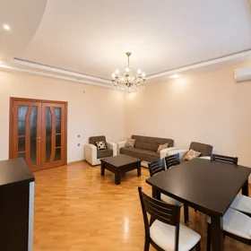 In Baku 150.0 m² apartment is for rent - Image 3
