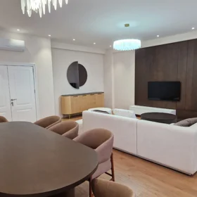 In Baku 180.0 m² apartment is for rent - Image 7