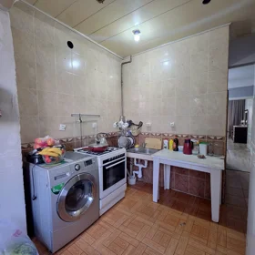 In Baku 85.0 m² apartment is for sale - Image 9