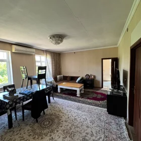 In Rəsulzadə qəsəbəsi 250.0 m² house with 5.0 rooms is for sale - Image 2