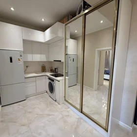 In Baku 68.0 m² apartment is for rent - Image 6
