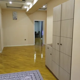In Baku 130.0 m² apartment is for rent - Изображение 2