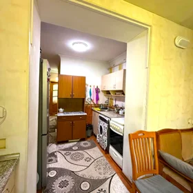In Baku 70.0 m² apartment is for sale - Image 6