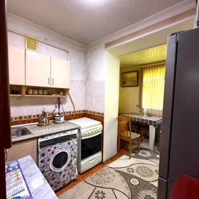 In Baku 70.0 m² apartment is for sale - Image 8