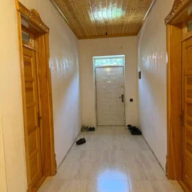 In nan 240.0 m² house with 6.0 rooms is for sale - Image 10