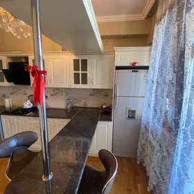 In Baku 110.0 m² apartment is for rent - Image 5