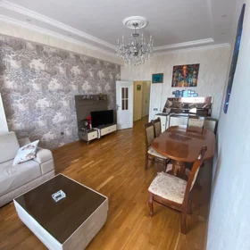 In Baku 110.0 m² apartment is for rent - Image 6
