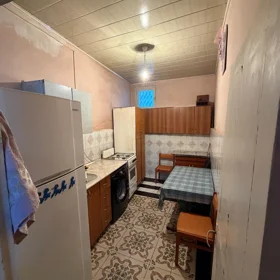 In Baku 100.0 m² house with 3.0 rooms is for rent - Image 4
