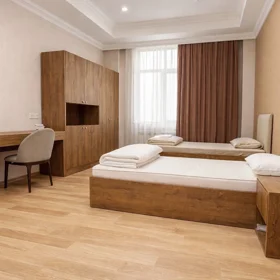 In Baku 200.0 m² apartment is for rent - Image 4
