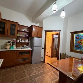 In Baku 80.0 m² apartment is for rent - Image 3