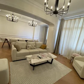 In Baku 100.0 m² apartment is for rent - Image 6
