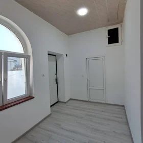 In Baku 75.0 m² house with 3.0 rooms is for sale - Image 5
