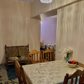 In Baku 70.0 m² apartment is for sale - Image 3