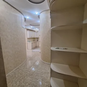 In Khirdalan 65.0 m² apartment is for sale - Image 7