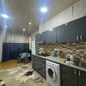 In Baku 140.0 m² apartment is for sale - Image 5