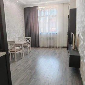 In Baku 70.0 m² apartment is for sale - Image 3