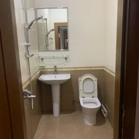 In Baku 102.0 m² apartment is for rent - Image 8