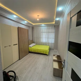 In Khirdalan 70.0 m² apartment is for rent - Image 4
