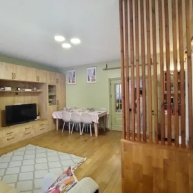 In Baku 138.0 m² apartment is for sale - Image 6