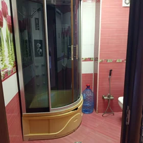 In Khirdalan 72.0 m² apartment is for rent - Image 9