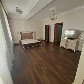 In Baku 145.0 m² apartment is for rent - Image 3