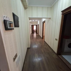 In Baku 145.0 m² apartment is for rent - Image 7