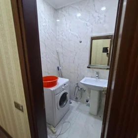In Baku 145.0 m² apartment is for rent - Image 8