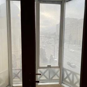In Baku 265.0 m² apartment is for sale - Image 6