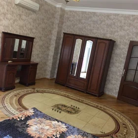 In Baku 150.0 m² apartment is for rent - Image 3