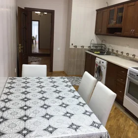In Baku 150.0 m² apartment is for rent - Image 8