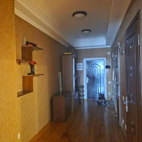 In Baku 97.0 m² apartment is for rent - Image 4
