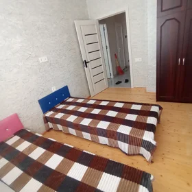 In Khirdalan 62.0 m² apartment is for rent - Image 2