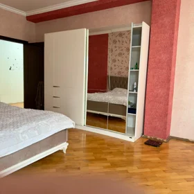 In Baku 140.0 m² apartment is for rent - Image 10