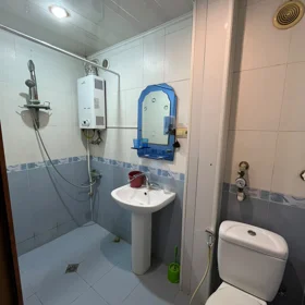 In Baku 100.0 m² apartment is for rent - Image 8