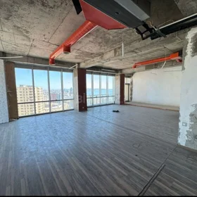 In Baku 212.0 m² apartment is for sale - Image 2