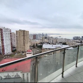 In Baku 212.0 m² apartment is for sale - Image 5