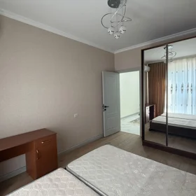 In Baku 75.0 m² apartment is for rent - Image 8