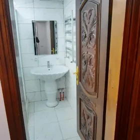 In Baku 66.0 m² apartment is for rent - Image 8