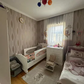 In Khirdalan 105.0 m² house with 4.0 rooms is for sale - Image 4