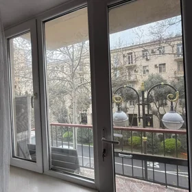 In Səbail rayonu 67.0 m² apartment is for rent - Image 8