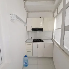 In Baku 64.0 m² apartment is for rent - Image 9