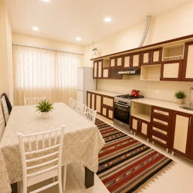 In Baku 135.0 m² apartment is for rent - Image 5
