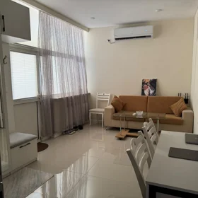 In Baku 90.0 m² apartment is for rent - Image 3