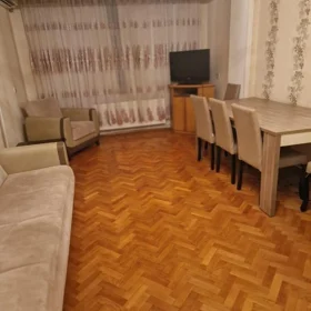 In Baku 100.0 m² apartment is for rent - Image 3