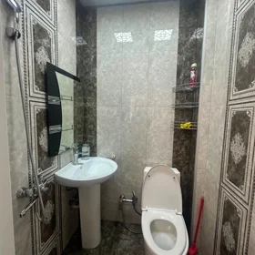 In Baku 121.0 m² apartment is for rent - Image 5