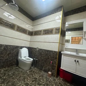 In Baku 121.0 m² apartment is for rent - Image 6