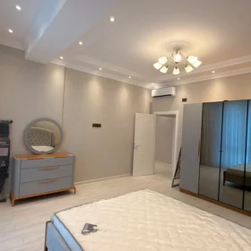 In Baku 147.0 m² apartment is for rent - Image 4