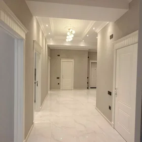 In Baku 147.0 m² apartment is for rent - Image 7