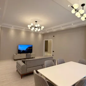 In Baku 147.0 m² apartment is for rent - Image 9